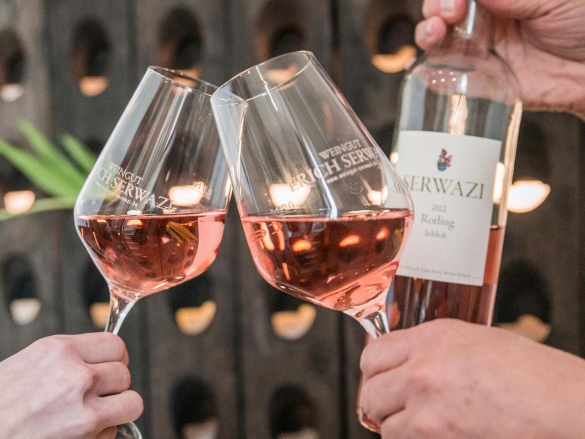Weingut Erich Serwazi Mesenich Exterior foto