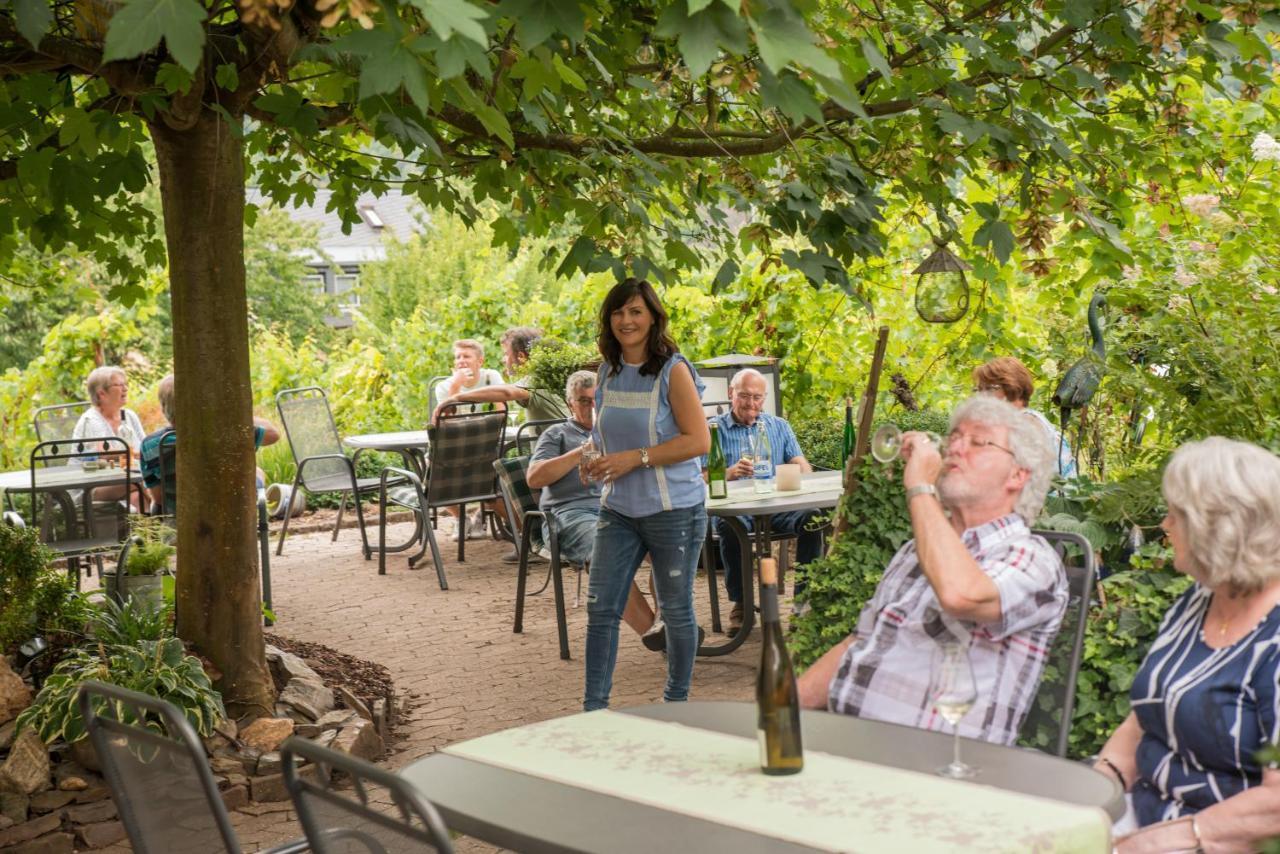 Weingut Erich Serwazi Mesenich Exterior foto